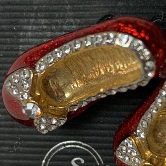 Glitter Ruby Red Shoes lapel pin - Picture 2 of 2